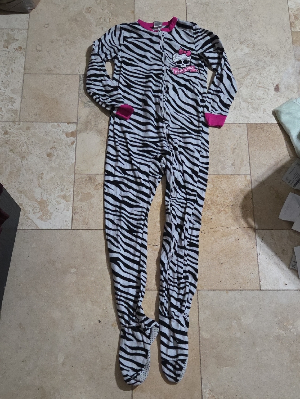 Monster High Girls Size 10/12 Zebra Fleece Footie Pajamas